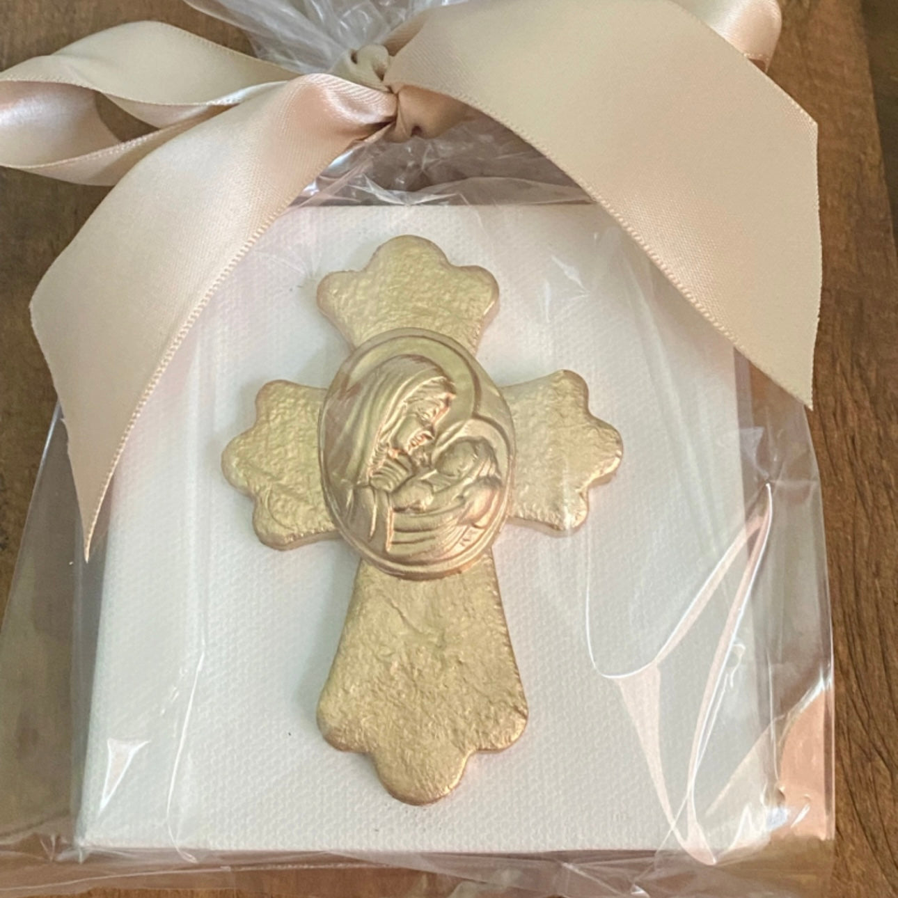 Rouge 225 Gold Leaf Gilded Mary & Baby Jesus Intaglio Cross